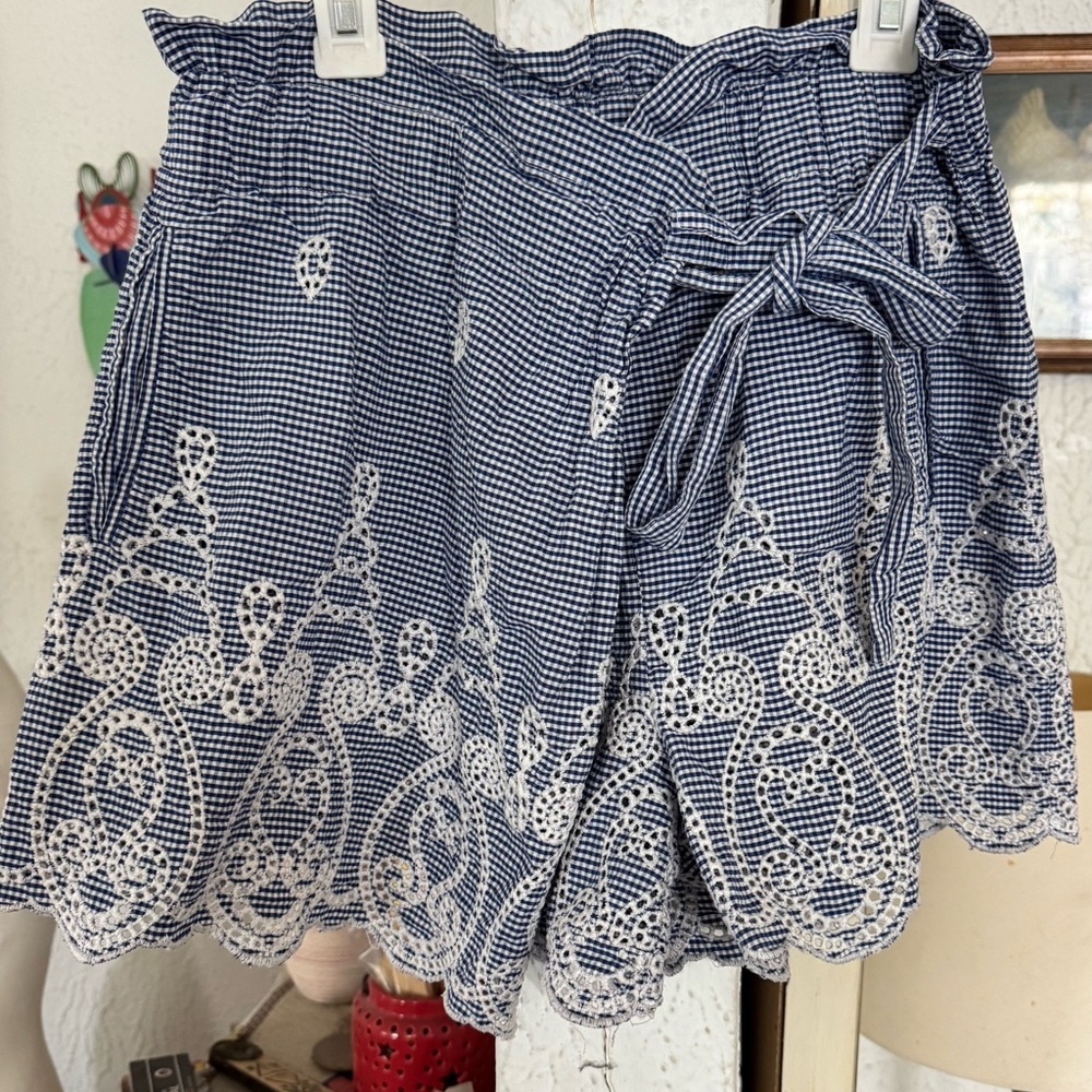 Zara Woman Blue & White Gingham Check Wrap Tie Scalloped Hem Shorts Size M